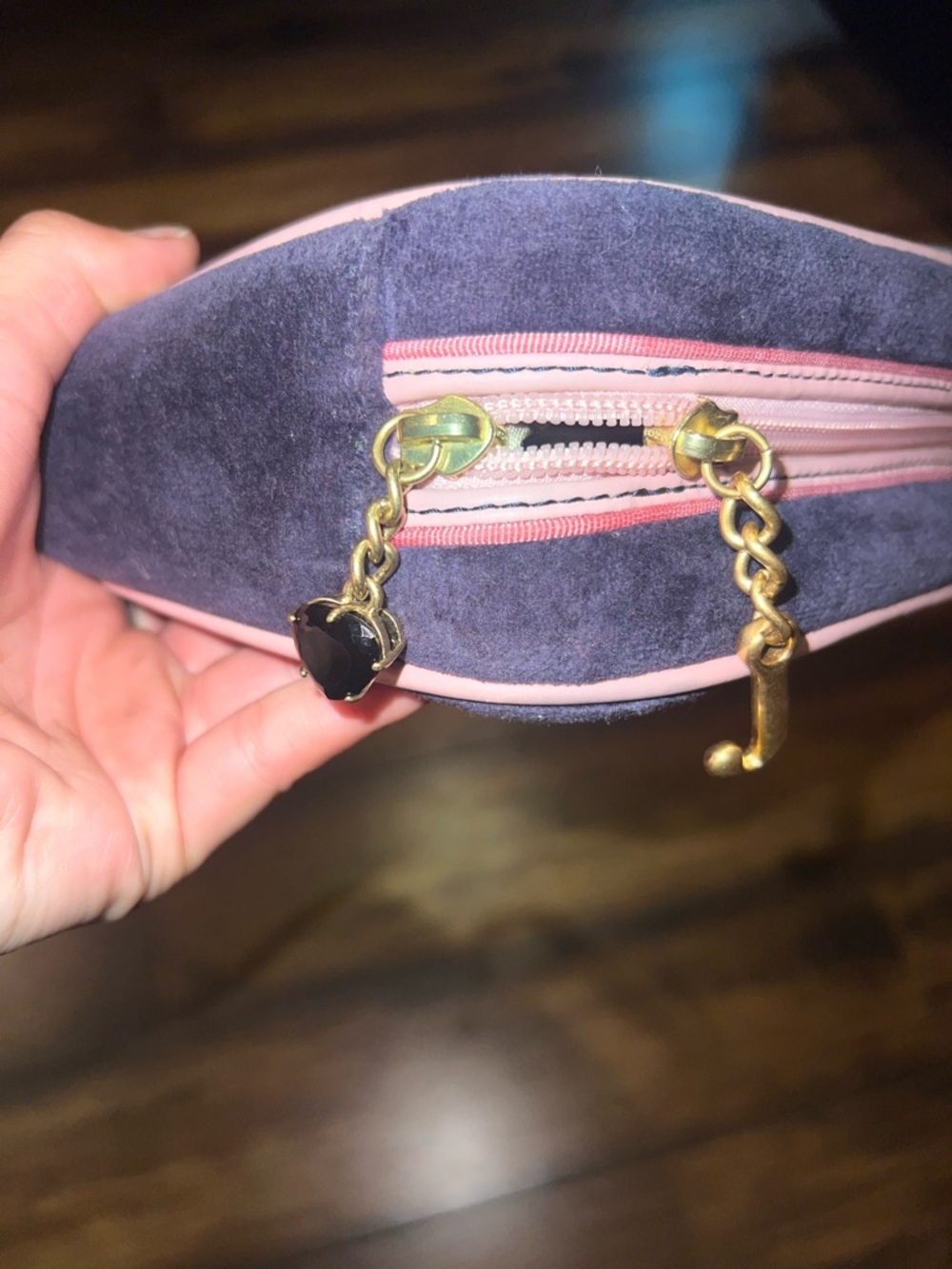 Vintage Juicy Couture Navy and Pink Velvet Cosmetic Bag - Picture 3 of 6